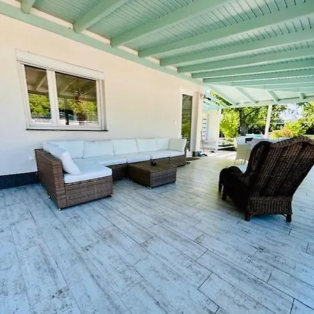 Funny Fuered Lägenhet *